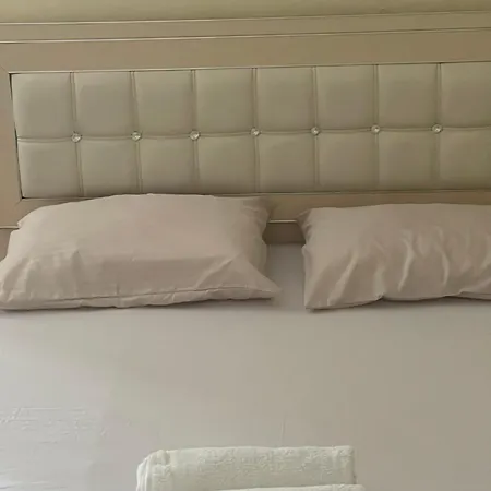 Joni's Apartment Durres