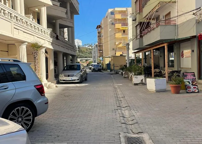 Joni's * Durrës